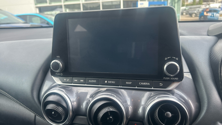 Nissan Juke 1.0 DiG-T N-Connecta 5dr DCT Petrol Hatchback